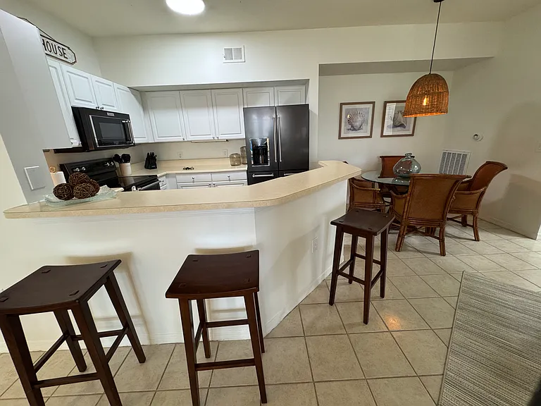 Ocean Walk Cir — Photo 6