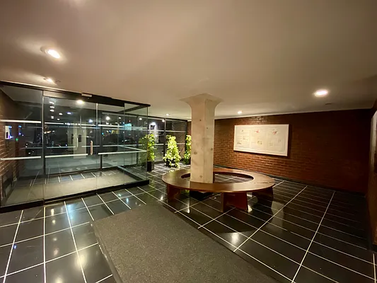 Rented by Corcoran | media 25