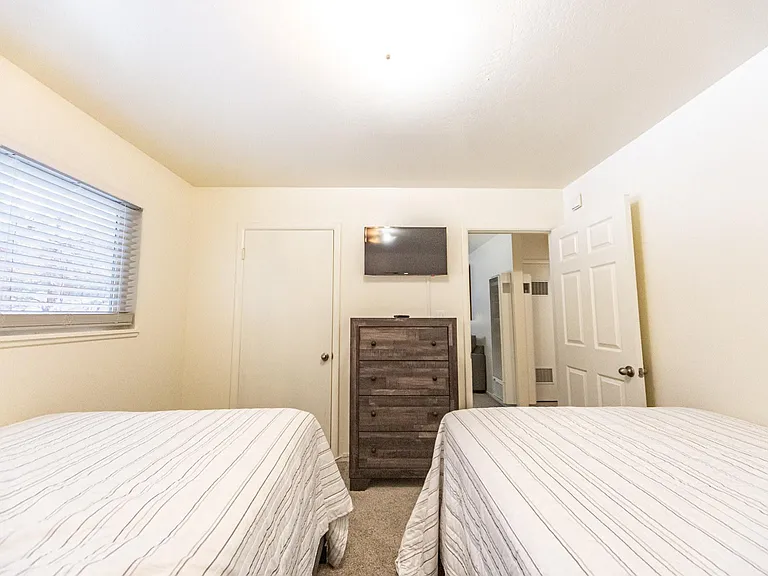 2708 Armstrong Ave #A — Photo 11