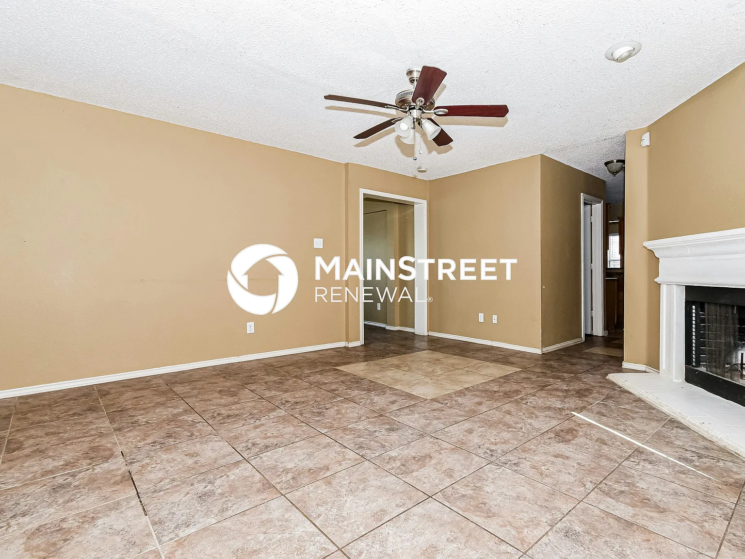 4812 Westcreek Ln — Photo 2