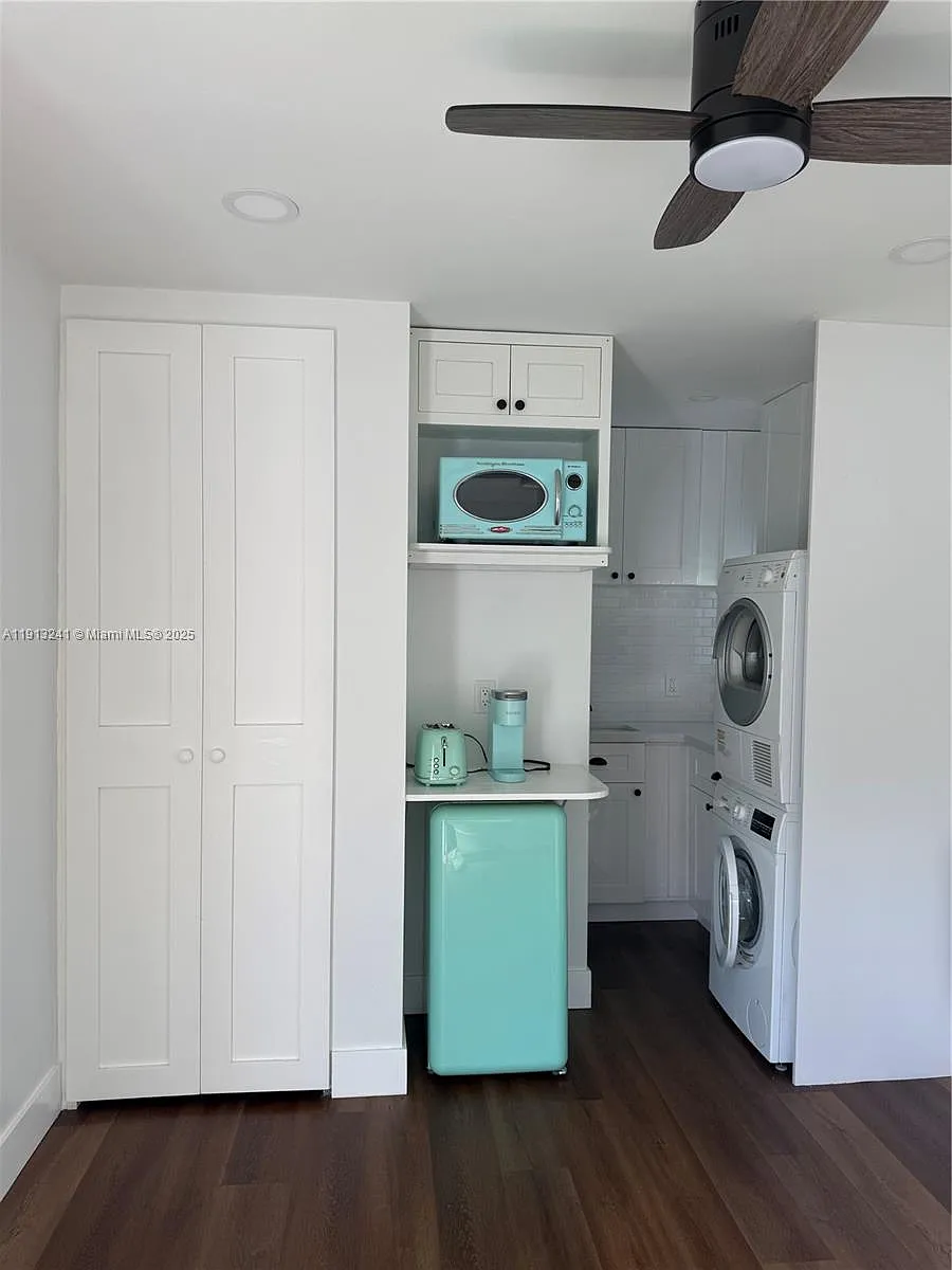 Building Photo - 5636 NW 4th Ave #STUDIO