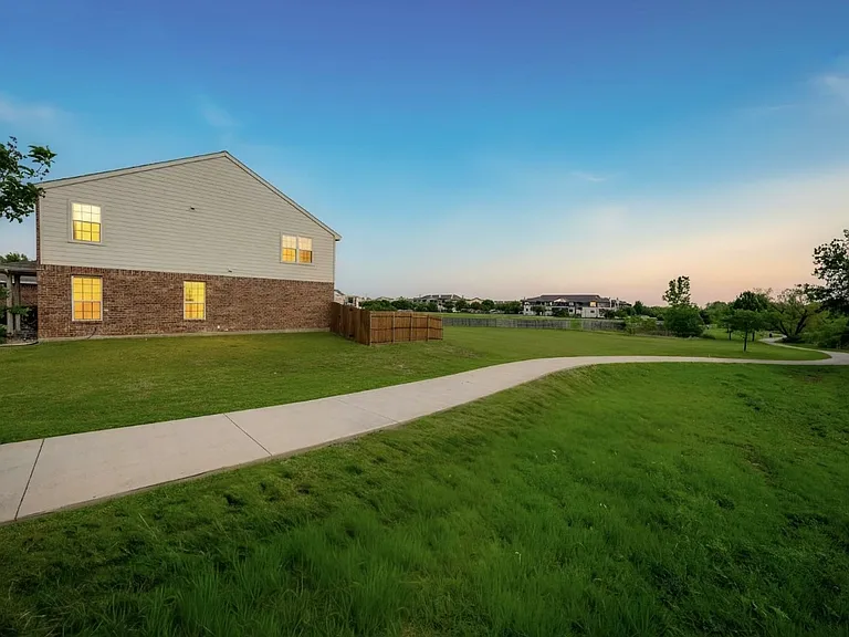 5004 Senator Dr — Photo 24