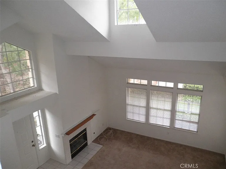 13210 Royalcrest Ct #189 — Photo 2