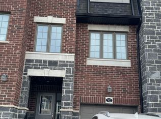 92 Monarch Woods Dr, Kitchener, ON N2P 2Y9
