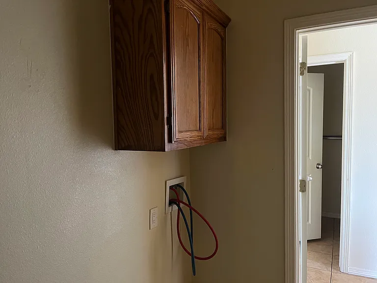 R & N PROPERTIES LLC — Photo 38