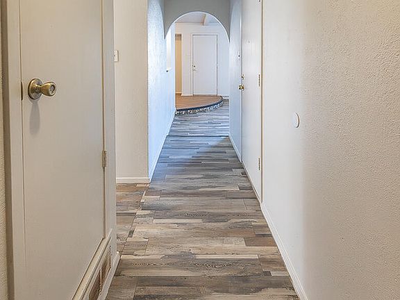 4th image of 7404 Fir Ave