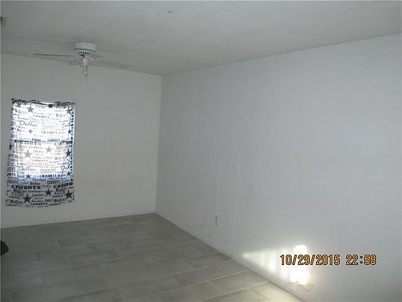 4th image of 2217 Jeanette St
