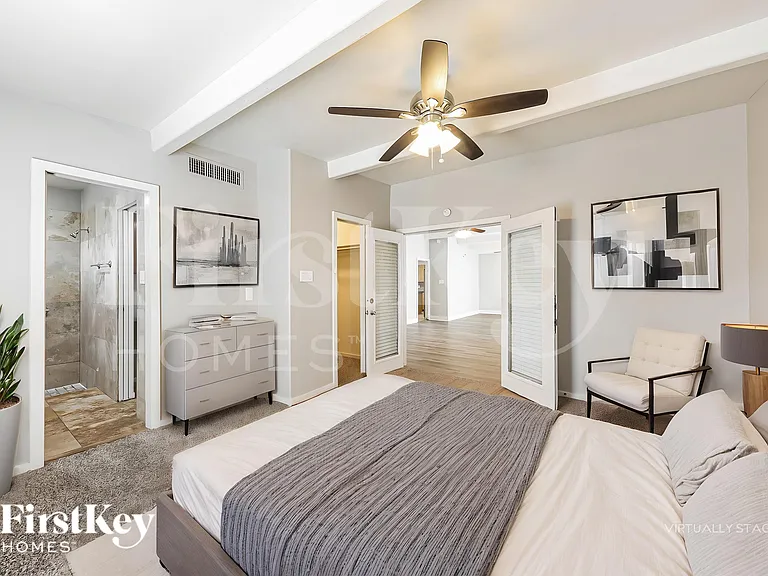 2028 W Schell Dr — Photo 11
