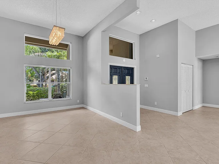 10434 NW 6th Ct — Photo 15