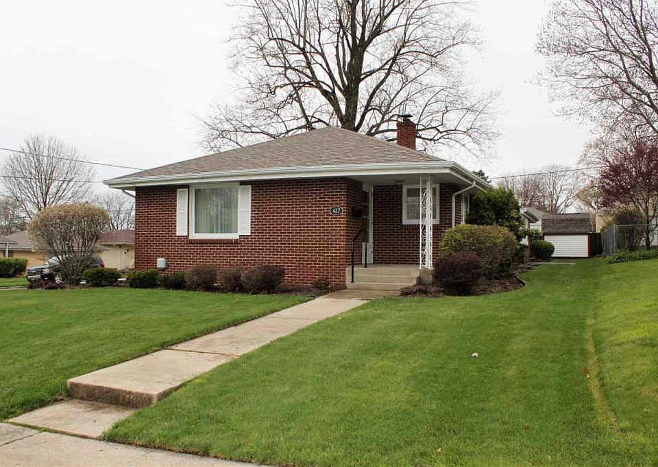 2nd image of 427 Hunter Ave