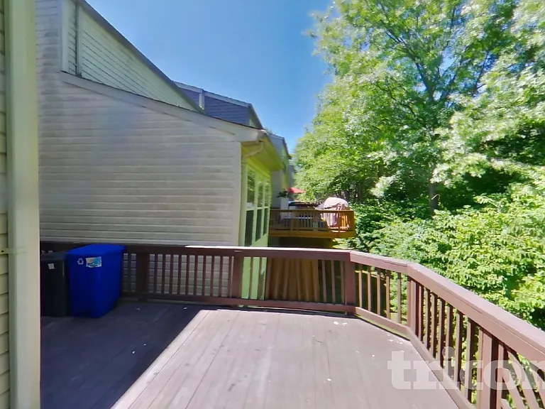 9845 Bayline Cir — Photo 18