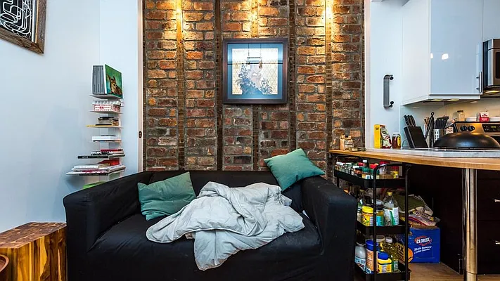 Rented by Nooklyn NYC LLC | media 19