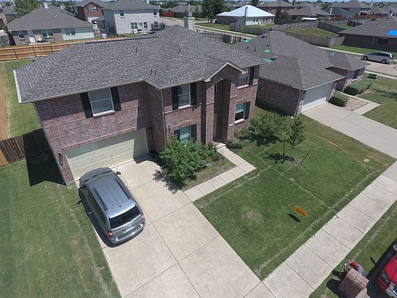3rd image of 702 Odenville Dr