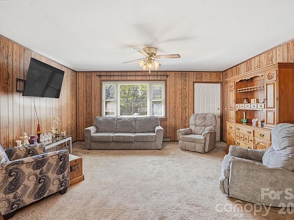 3rd image of 9631 Sunway Dr