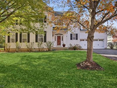 12 Hansom Rd, Basking Ridge, NJ, 07920