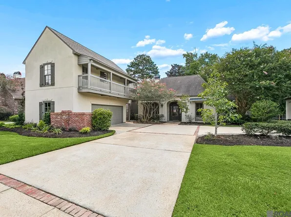 17847 Pecan Shadows Dr, Baton Rouge, LA 70810