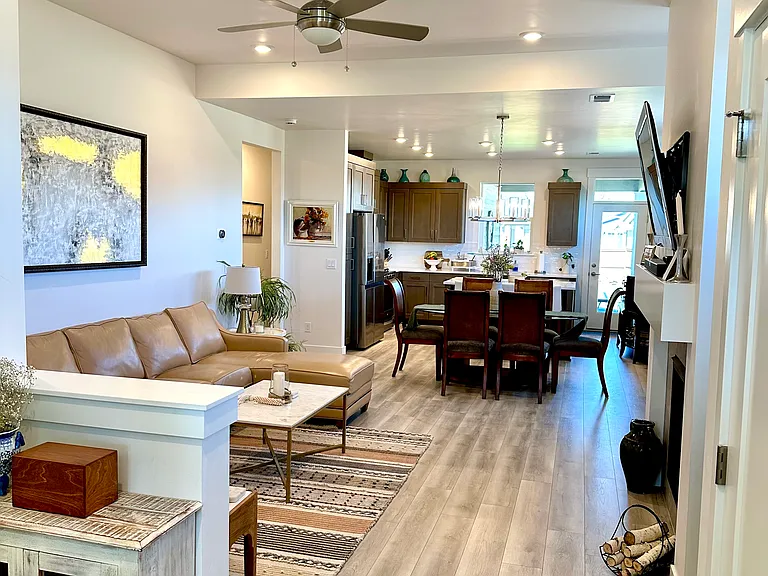 4703 SW Badger Creek Dr — Photo 3
