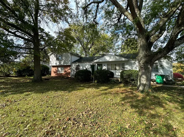 680 Barrett St, Danville, IN 46122