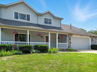 9708 Pioneer Trl, Leo, IN 46765