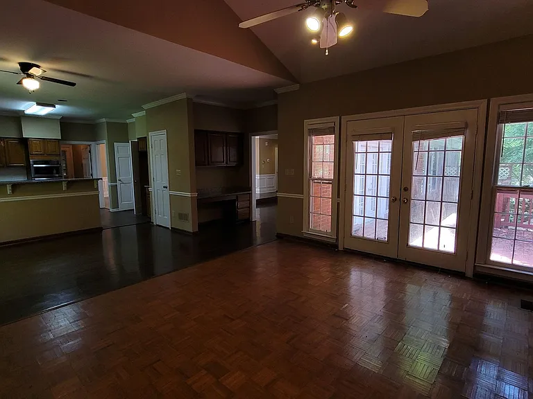 5005 Johns Creek Ct — Photo 8