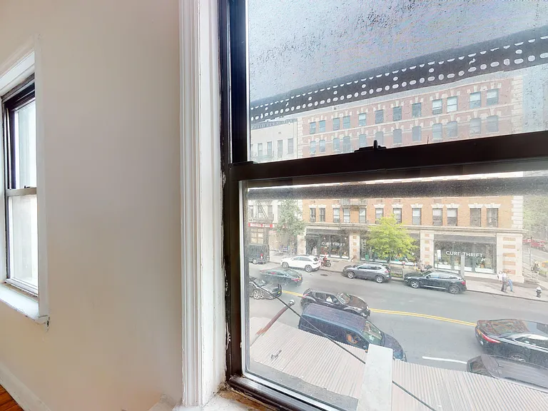 139 E 12th St #2D — Photo 8