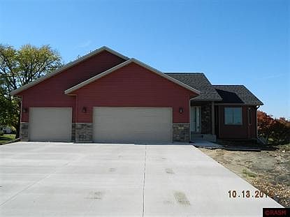 1st image of 120 Harbor Hill Dr