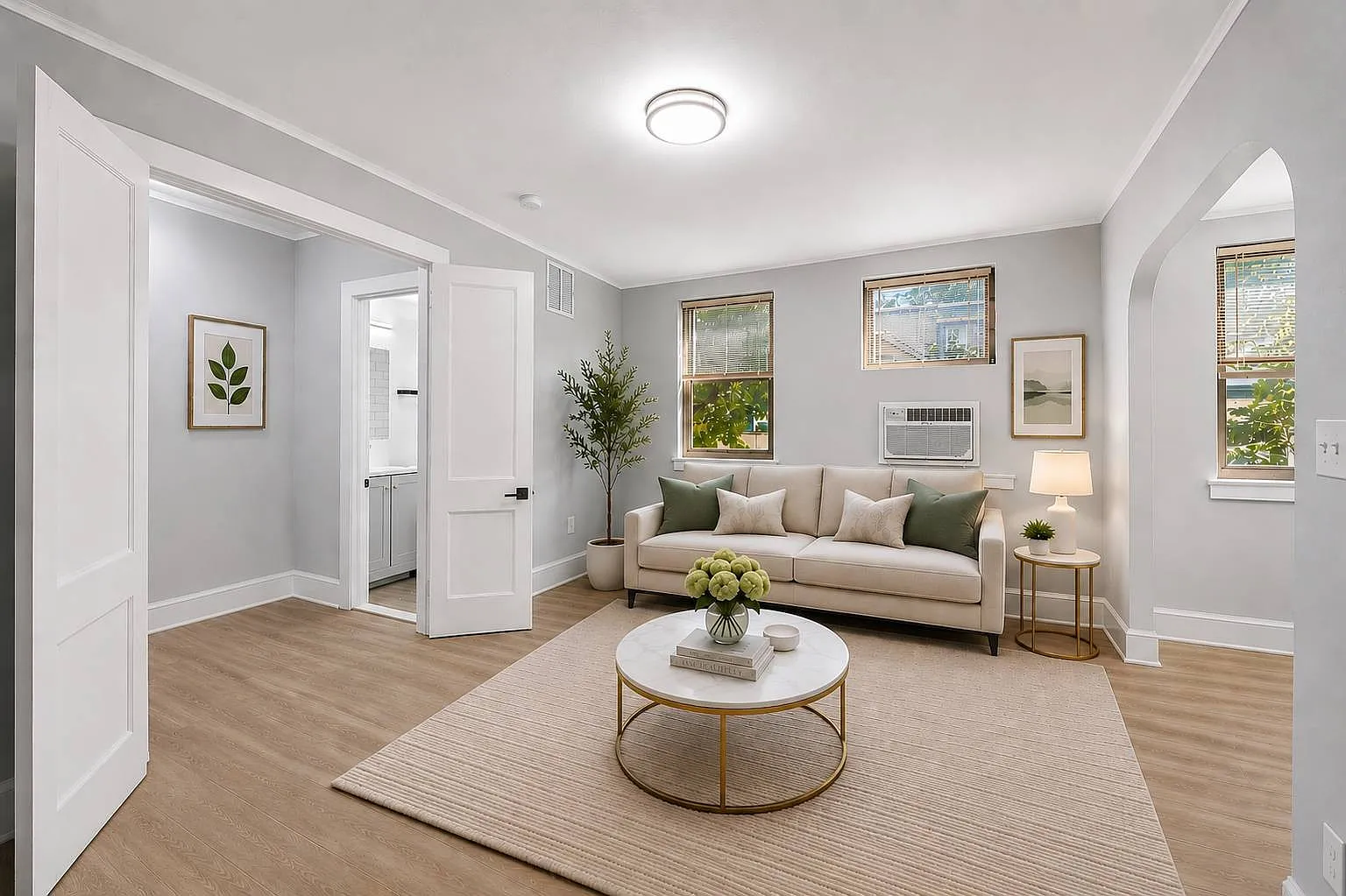 Lennox Apartments — Photo 2