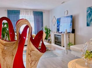 5357 81st St N APT 15, Saint Petersburg, FL 33709