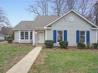 8701 Canter Post Dr, Charlotte, NC 28216