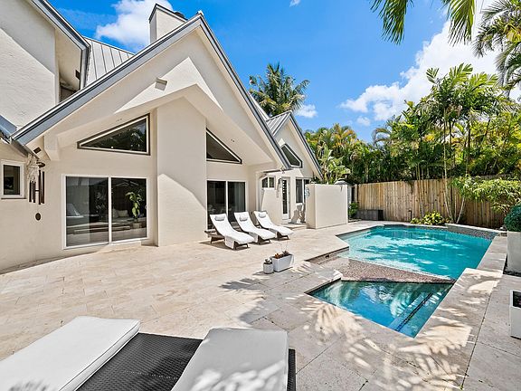 4th image of 2415 Riverlane Terrace
