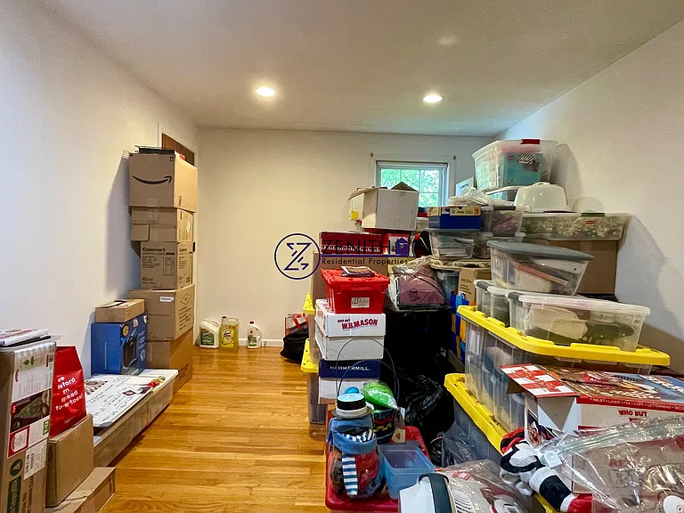 94 Walnut St #1 — Photo 19
