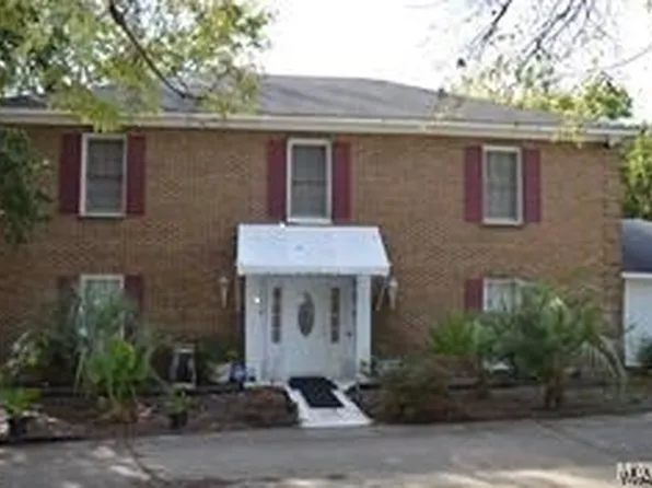 26 Fairlane Dr, Montgomery, AL 36106