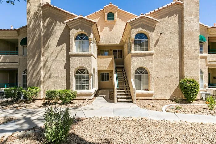 2251 Wigwam Pkwy #1016