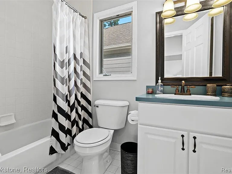 400 La Plaza Ct — Photo 34