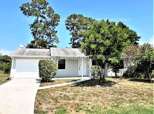 555 NW Conover St, Port Saint Lucie, FL 34983