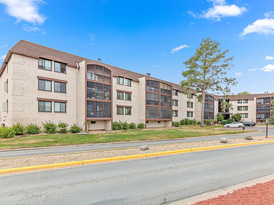 1st image of 4710 58th Ave N APT 221