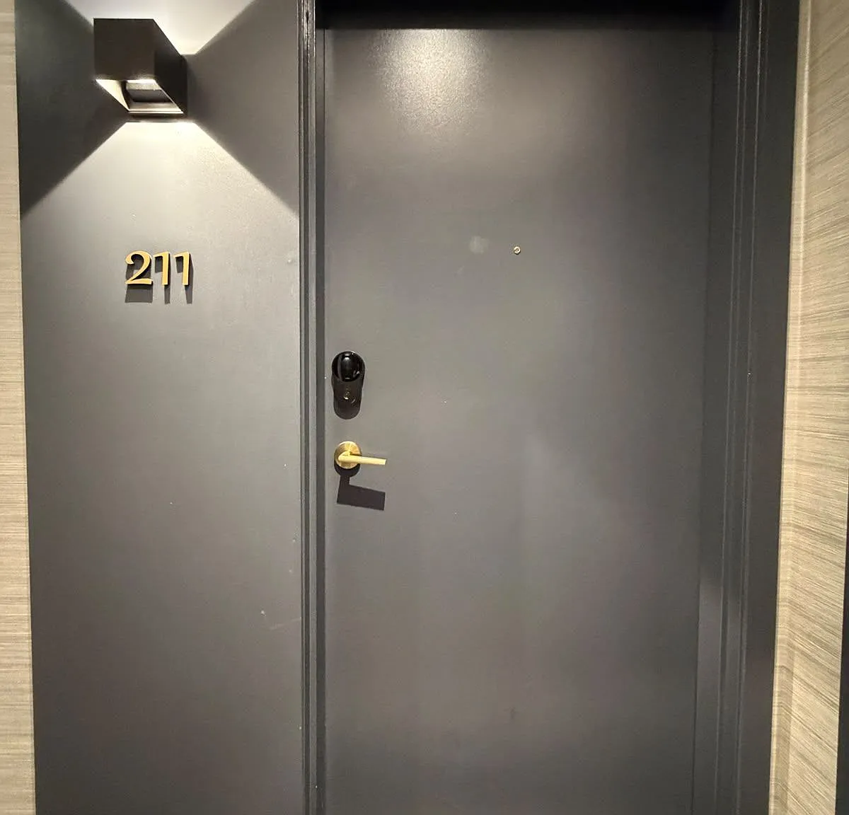 2 bed, $3,500 — Photo 2