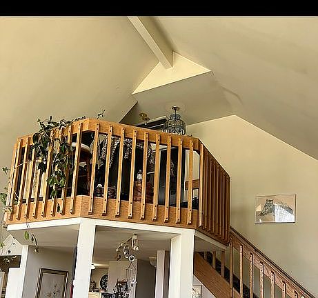 INDOOR BALCONY AT MSTR. BR