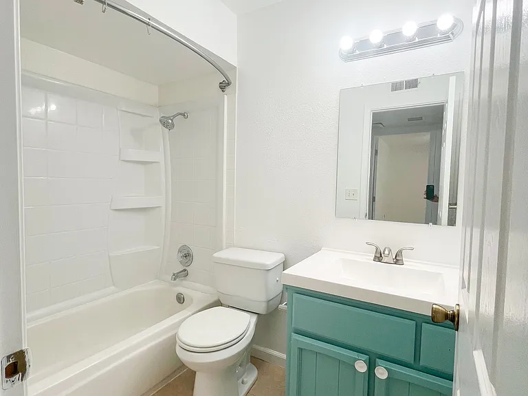 1013 Clinton Rd #1013 — Photo 7