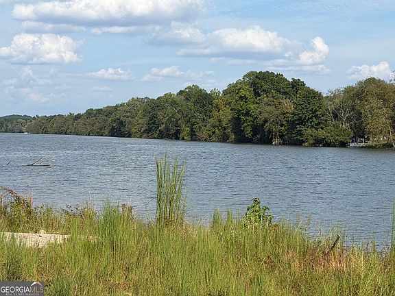 2nd image of 1725 County Road 182 SW