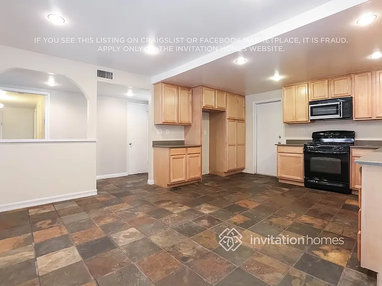 293 Aristotle St — Photo 6