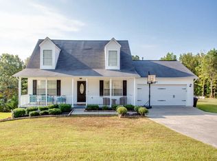 1114 Long Meadow Dr, Knoxville, TN 37920
