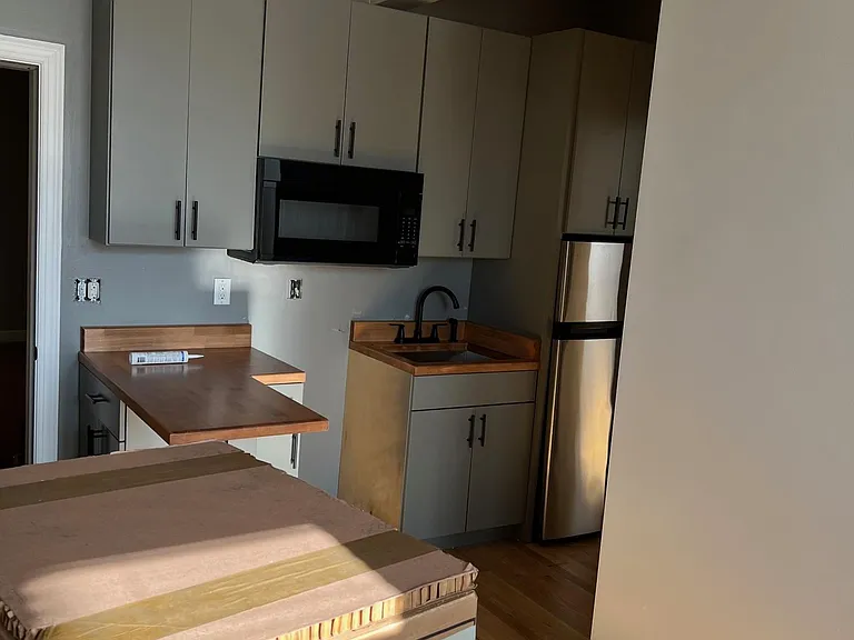 161 E New Hampshire Ave #4 — Photo 4