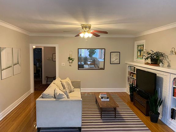 4th image of 2145 W Arthur Ave #1
