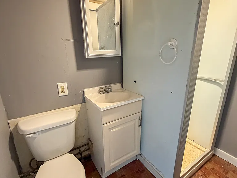 199 Main St #5 — Photo 12