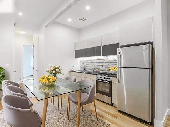 248 Melrose Street image 2 of 9