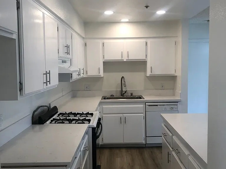 bp8052 — Photo 2