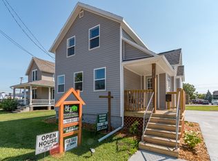 218 S Memorial Dr, Appleton, WI 54911