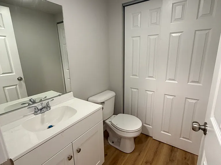 719 Benham St #719 — Photo 11