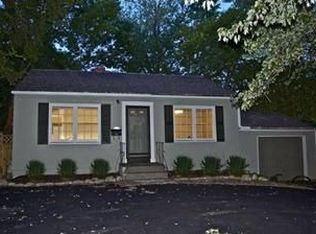8223 Ward Pkwy, Kansas City, MO 64114
